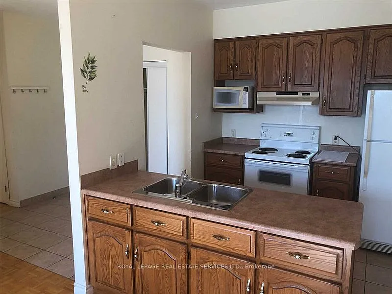 2 bed, $2,000 — Photo 4