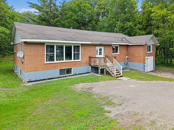 4th image of 48 Picnic Island Rd