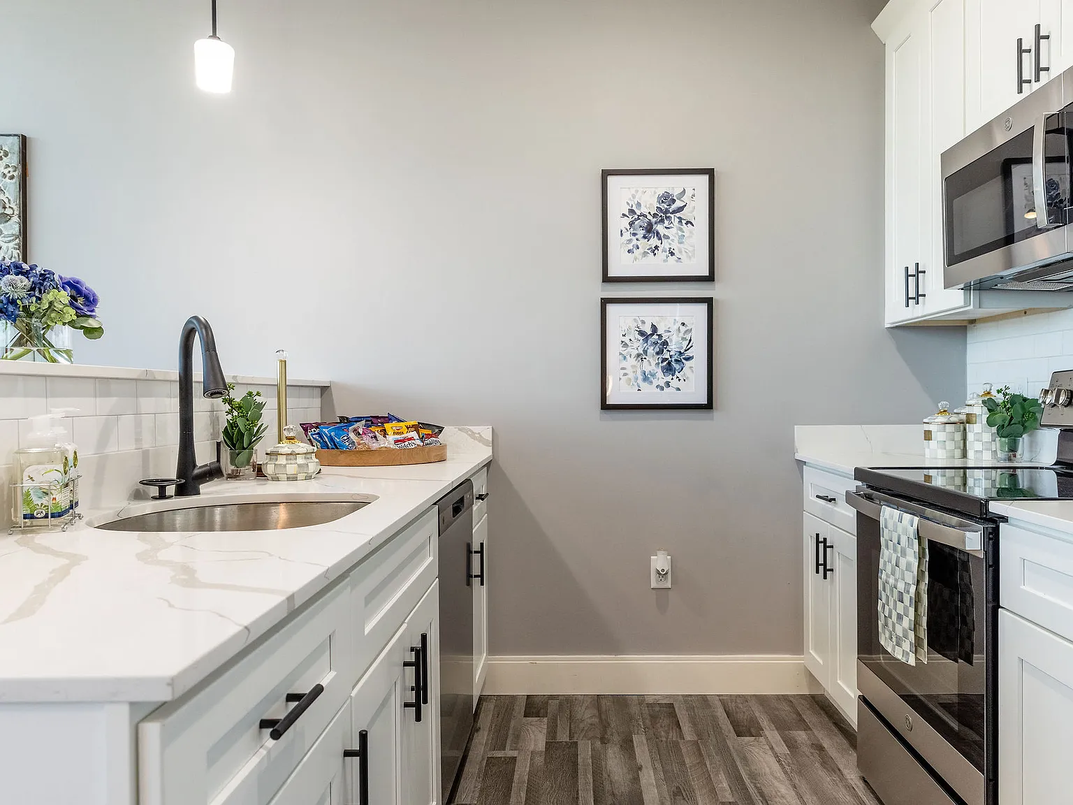 1230 Elm Street — Photo 4