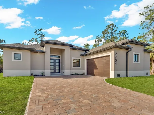 2704 E 15th St, Lehigh Acres, FL 33972
