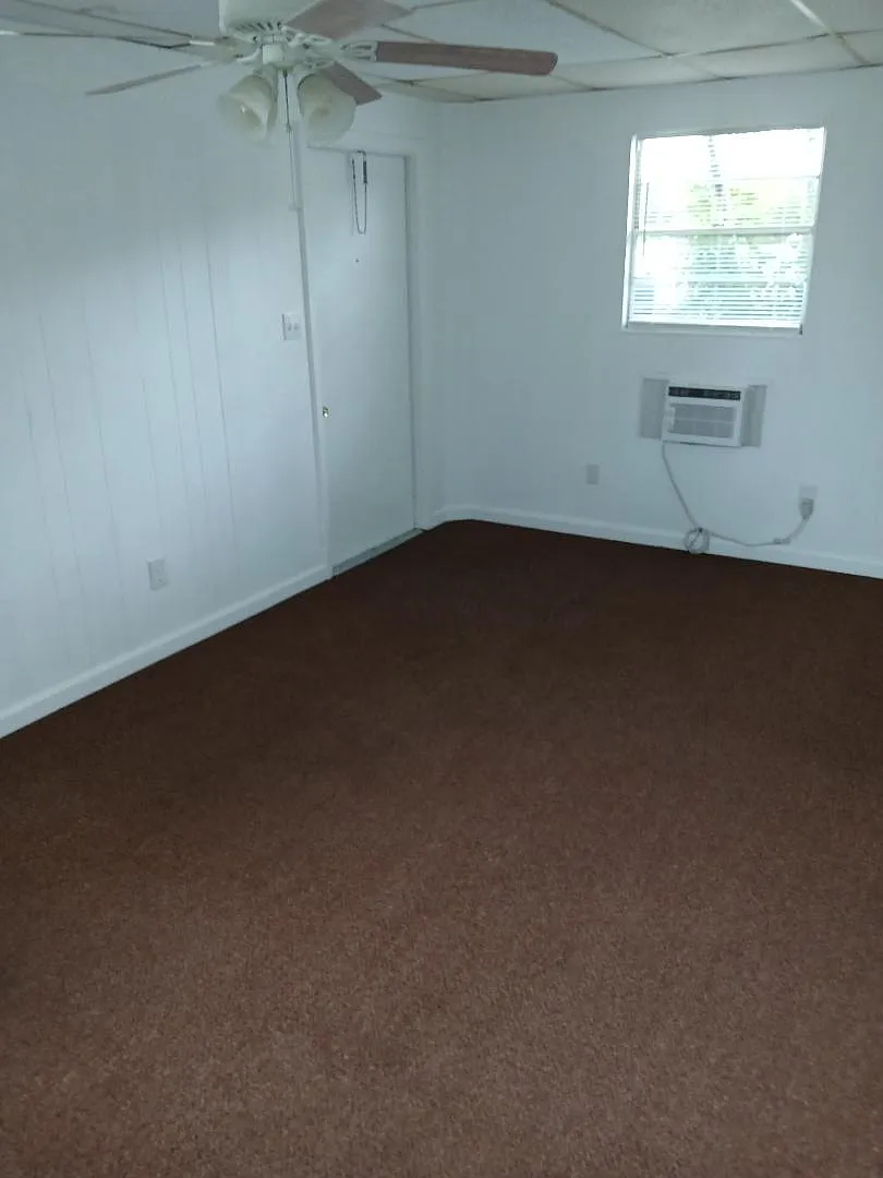 509 Center Rd - #2 — Photo 3