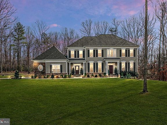 3rd image of 11425 Brandy Ln