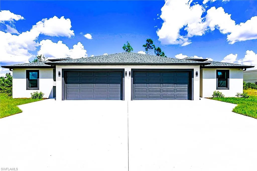 3 bed, 2.0 bath, 1500 sqft, $1,900 — Photo 1