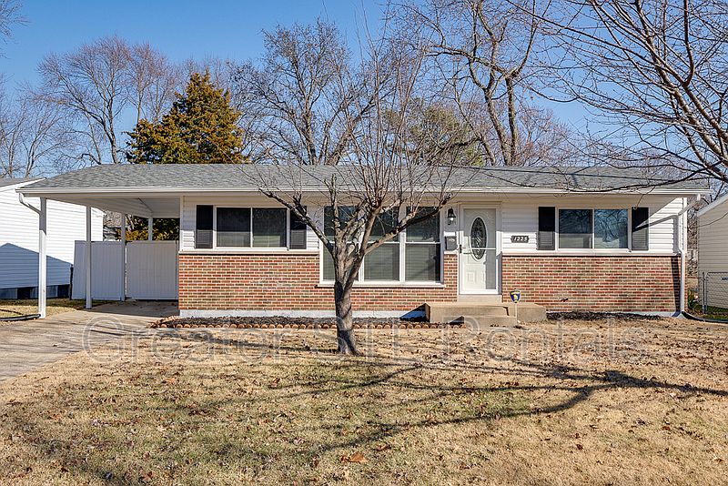 1st image of 1225 Bellarmine Ln