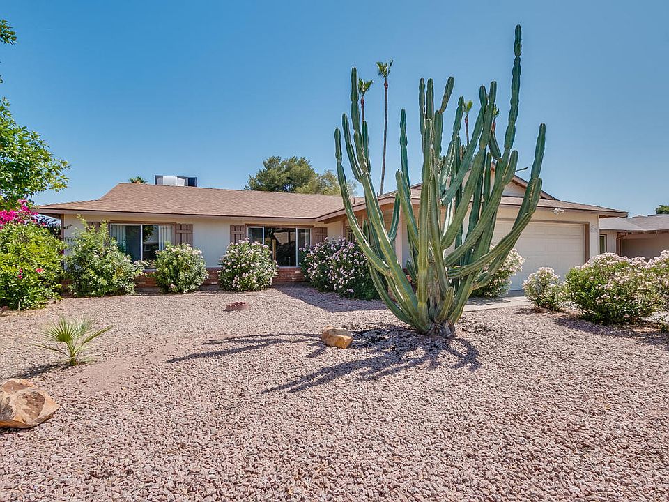 1st image of 2337 E Loma Vista Dr