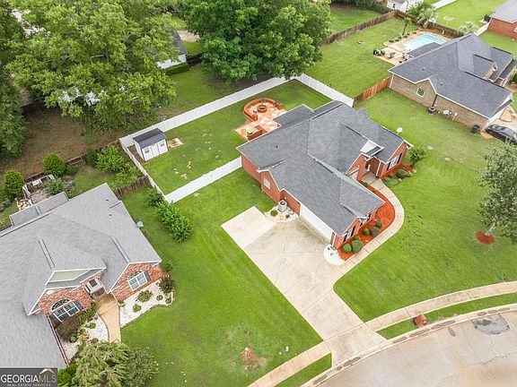 4th image of 101 Grenville Ct