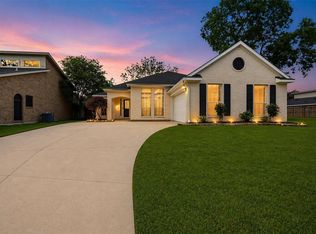 10707 Crestfield Ct, Houston, TX 77070