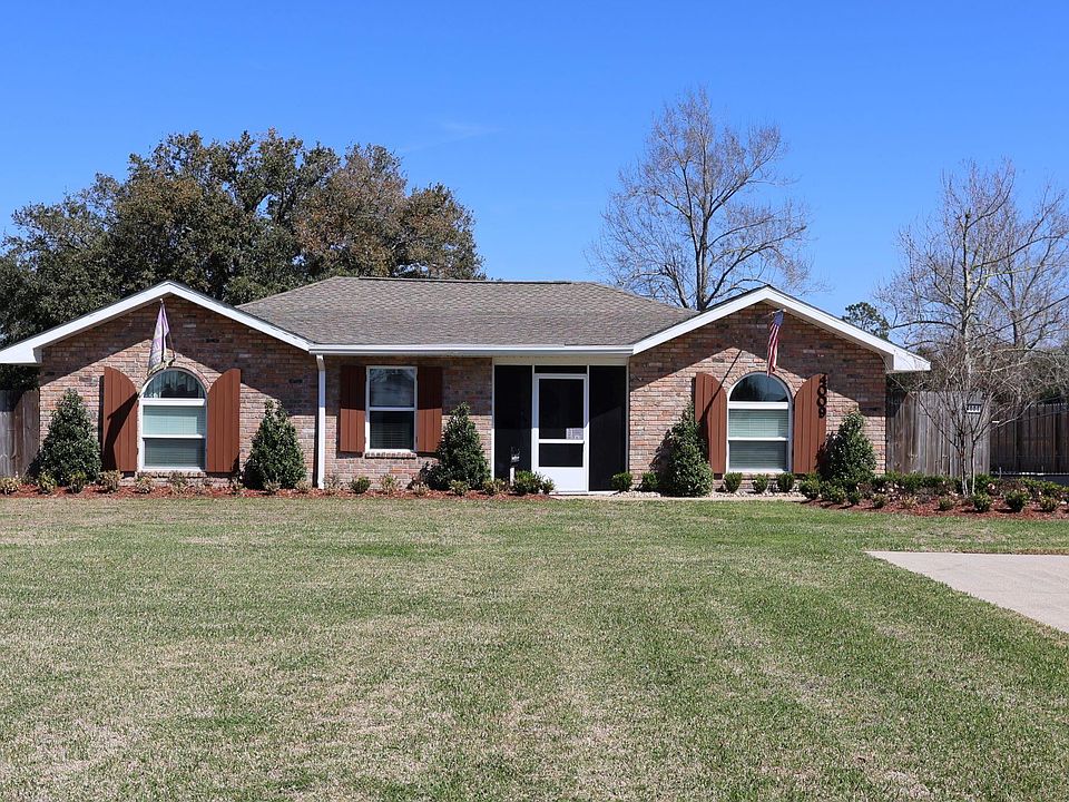 1st image of 4009 Country Dr