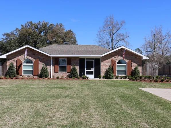 4009 Country Dr, Bourg, LA 70343