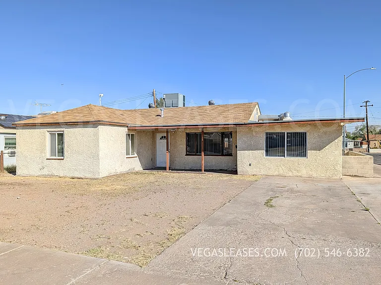 128 Beech St — Photo 1