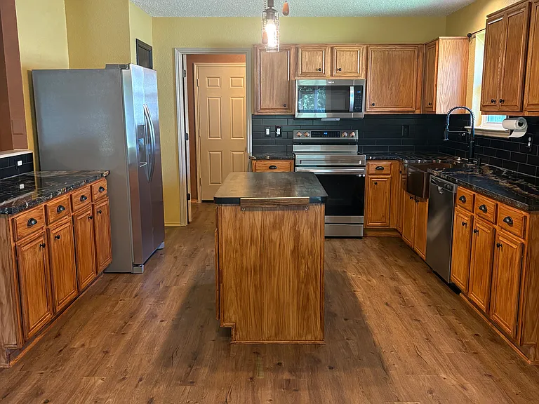 322 Dalhart Dr — Photo 13