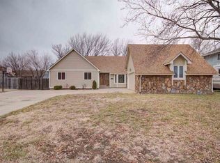 708 W Marsha Dr, Andover, KS 67002