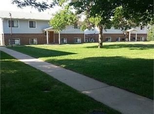 206 14th St APT B, Greeley, CO 80631