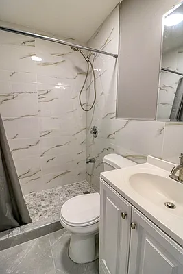 Rented by OOAKB&F INC | media 31