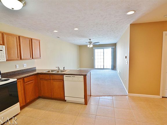 3rd image of 1832 Park West Dr