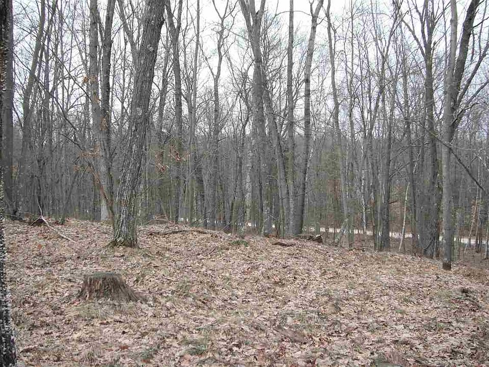2nd image of W10133 Walkers Rd