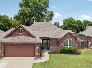 3012 W Mobile St, Broken Arrow, OK 74011