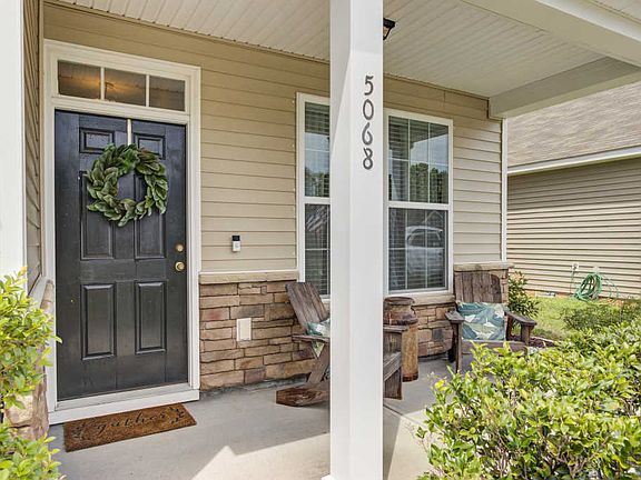 4th image of 5068 Wapiti Way
