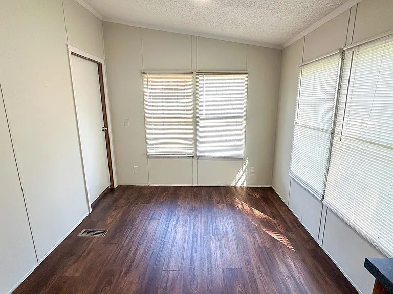 16487 Brittany Way — Photo 12
