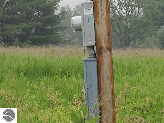 4th image of 2788 Greenwood Rd
