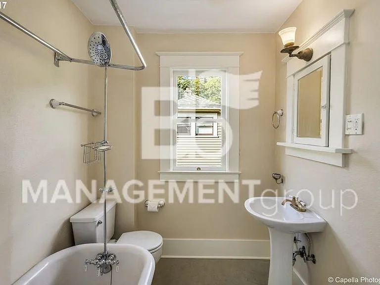 301 SW Nebraska St — Photo 16