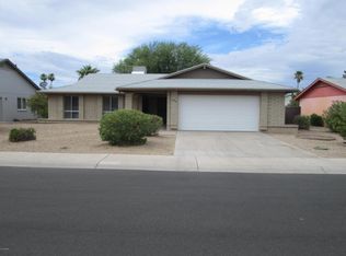 10318 W Harmont Dr, Peoria, AZ 85345