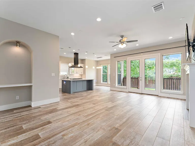 4310 Fernwood Dr — Photo 13
