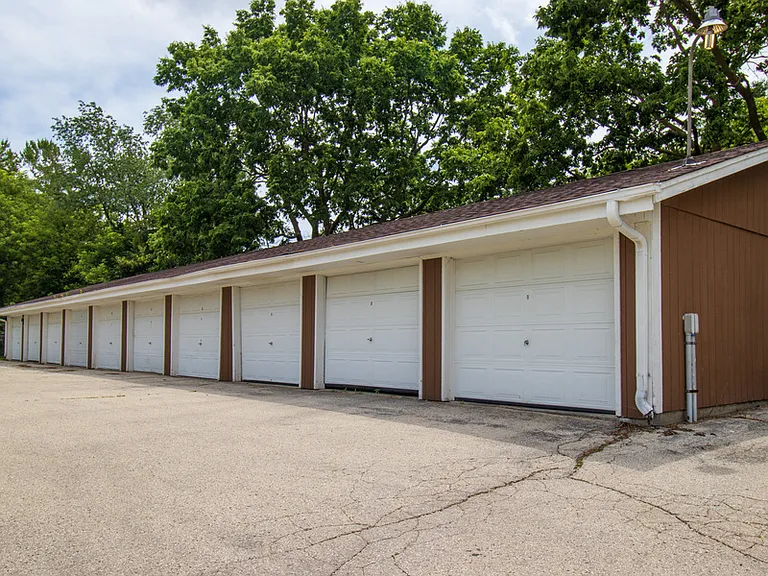 2103 Green Tree Rd #3 — Photo 15