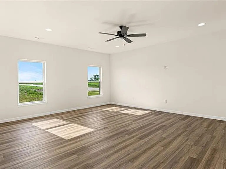 1634 Aspen Ct — Photo 8