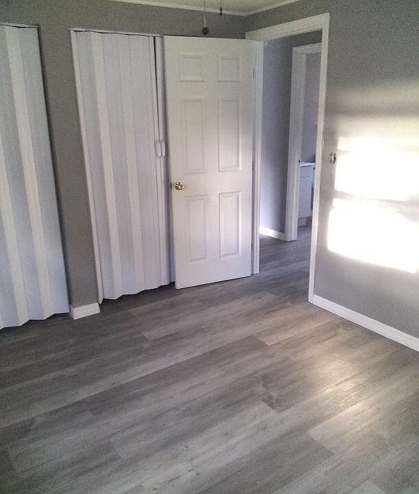 1st image of 718 W 12th St