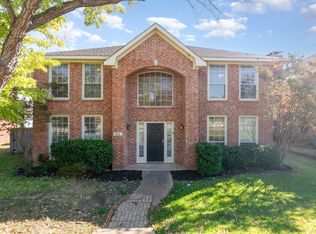 964 Camden Dr, Lewisville, TX 75067