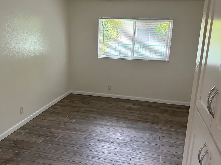 10430 Imperial Hwy #8 — Photo 9