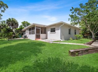 198 3rd St, Naples, FL 34113