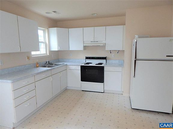 5th image of 243 William Mills Dr