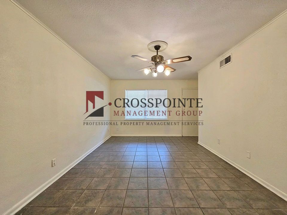 1st image of 212 Ruby Ln #D