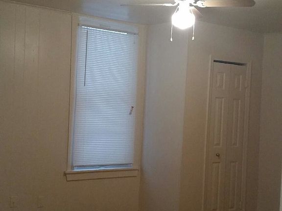 3rd image of 718 Reservoir Ave #A