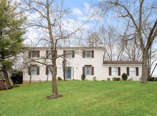 128 E Concord Dr, Lebanon, OH 45036