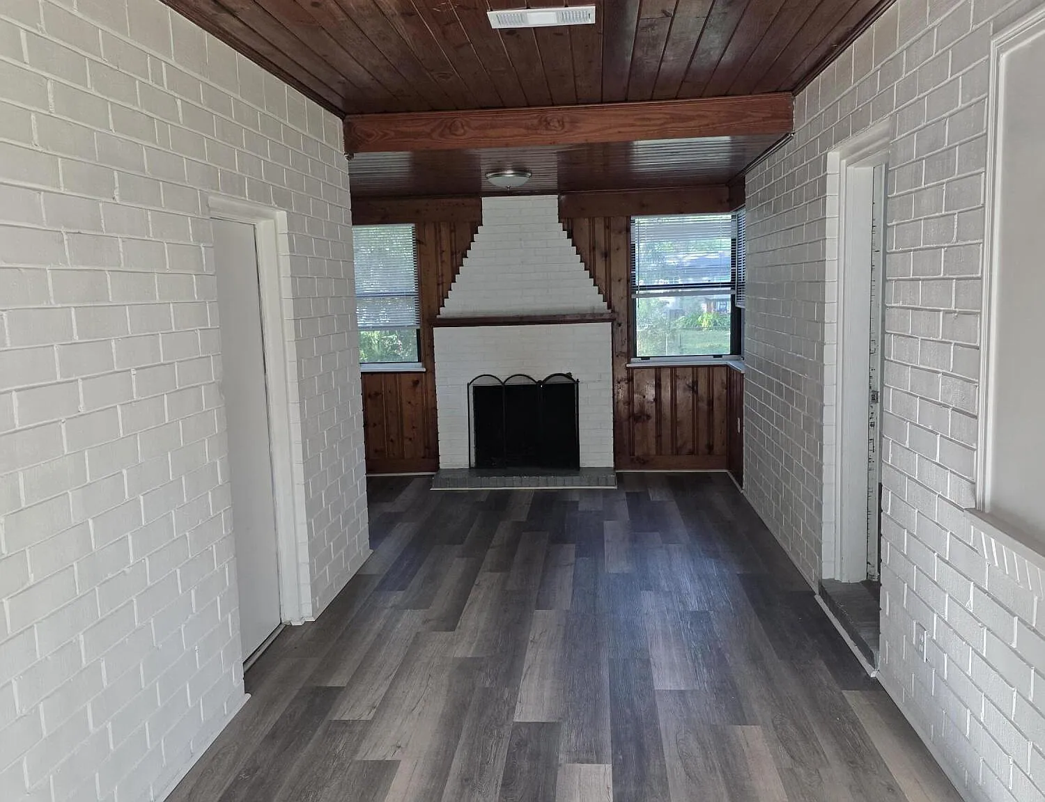 3 bed, 1.5 bath, 1517 sqft, $1,950 — Photo 2