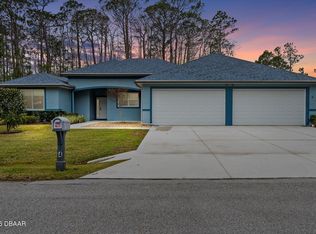 4 Uturn Ct, Palm Coast, FL 32164