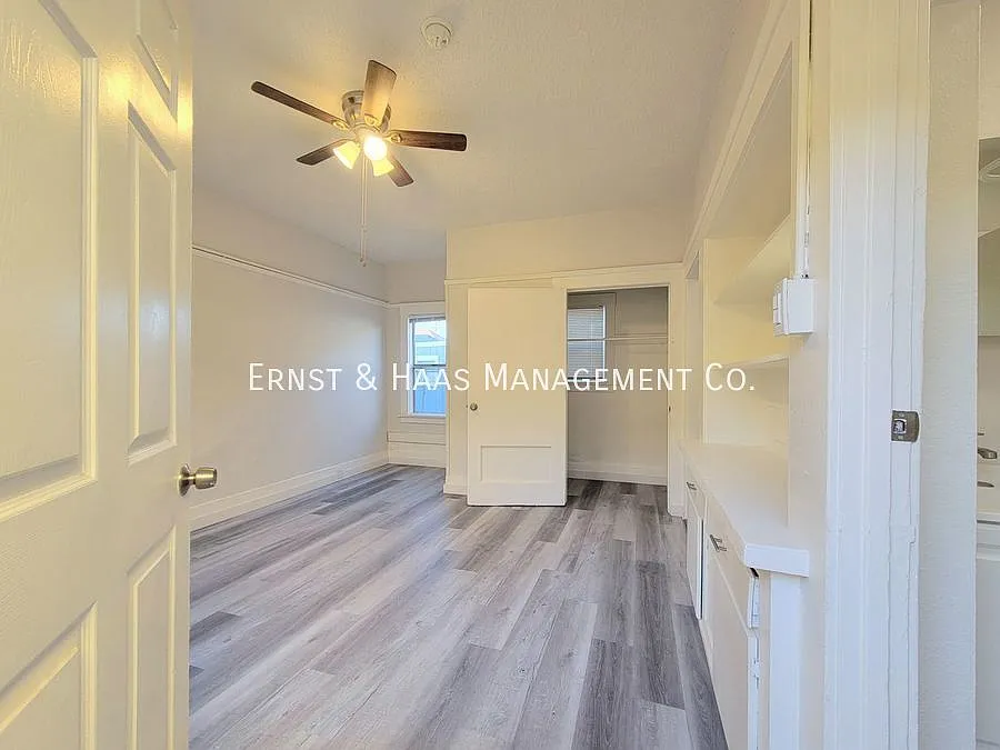 Building Photo - 425 Daisy Ave #6