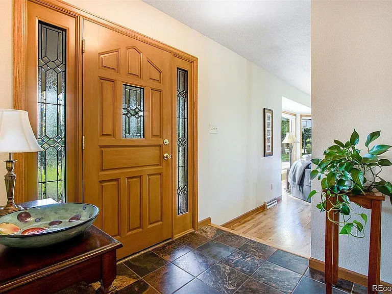 5828 Plateau Ct — Photo 4