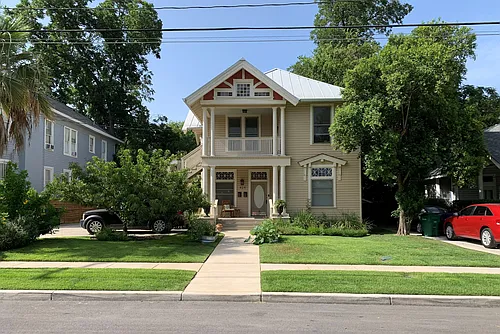 424 W Magnolia Ave #101 Photo 1