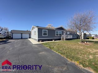 1003 Orchid Ln, Gillette, WY 82716