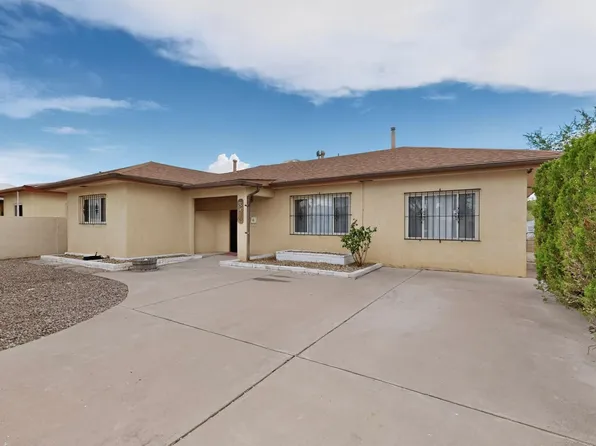 341 60th St NW, Albuquerque, NM 87105