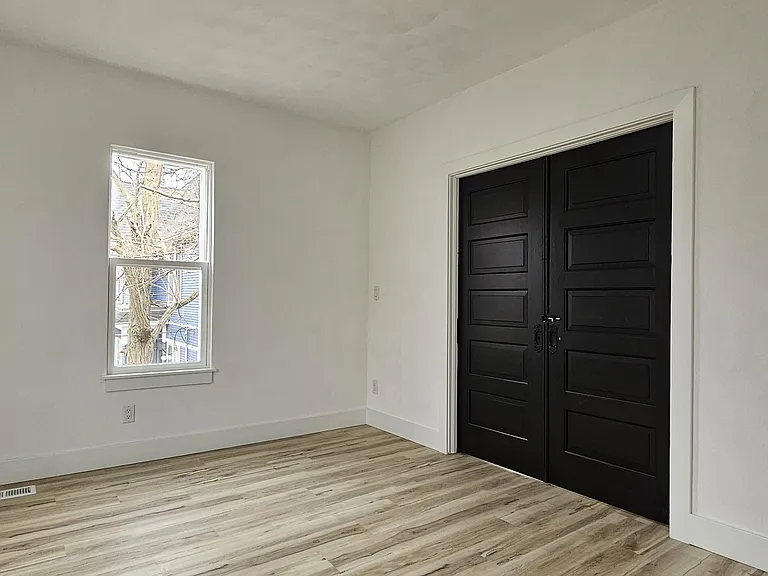 1035 Crosby St #1037 — Photo 14