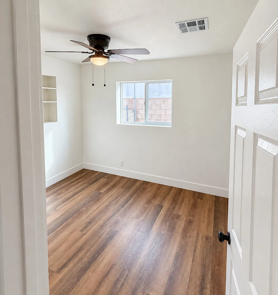 4 bed, 1723 sqft, $2,650 — Photo 2