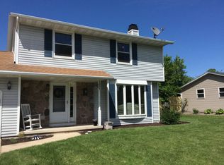 1606 Carole Ln, Green Bay, WI 54313
