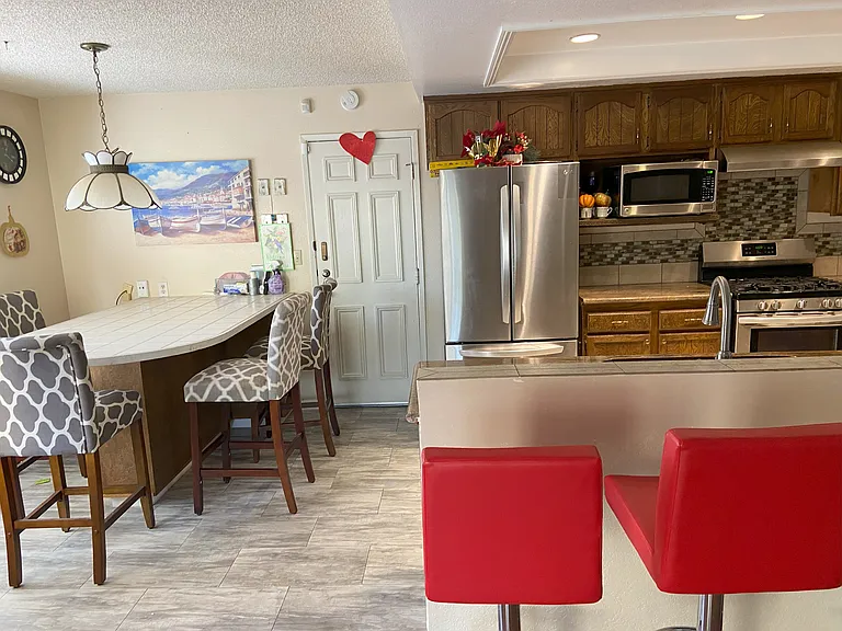 251 Seawind Dr — Photo 7