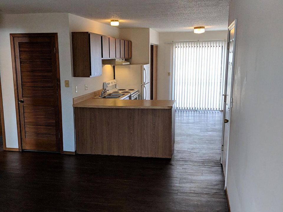 1st image of 1528 James Patrick Ln
