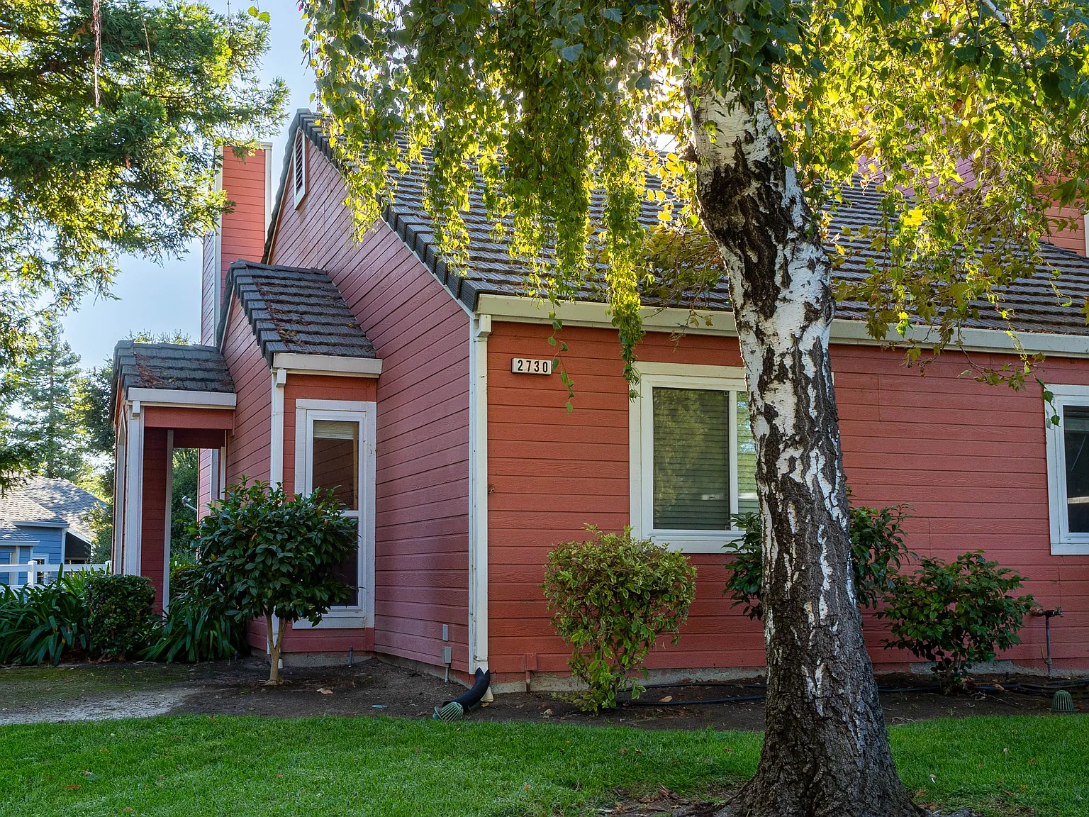 3 bed, 1052 sqft, $2,825 — Photo 3